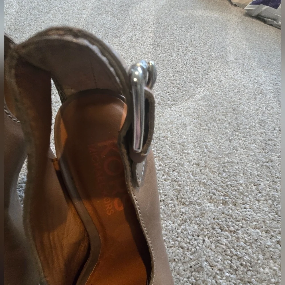 Michael Kors Women's Tan Peep Toe Heels